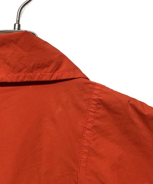 me ISSEY MIYAKE（ミーイッセイ ミヤケ）me ISSEY MIYAKE (ミーイッセイ ミヤケ) ナイロンステンカラーコート　MI62FA321 オレンジ サイズ:Freeの古着・服飾アイテム