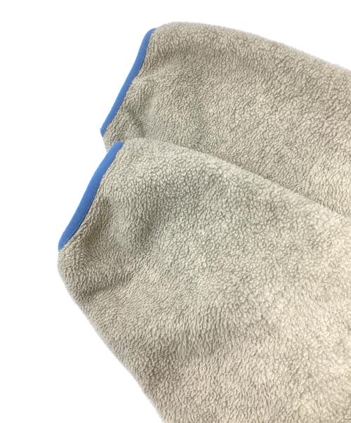 Patagonia（パタゴニア）Patagonia (パタゴニア) ウィメンズ・シンチラ・ジャケット　22955 ベージュ×ブルー サイズ:Mの古着・服飾アイテム