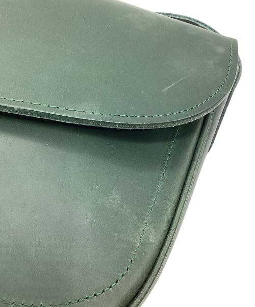 Mimi Berry（ミミベリー）Mimi Berry (ミミベリー) ARTIE TURN LOCK BAGS グリーンの古着・服飾アイテム