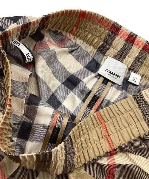 BURBERRY（バーバリー）BURBERRY (バーバリー) ノヴァチェックハーフパンツ ベージュ サイズ:IT 36の古着・服飾アイテム