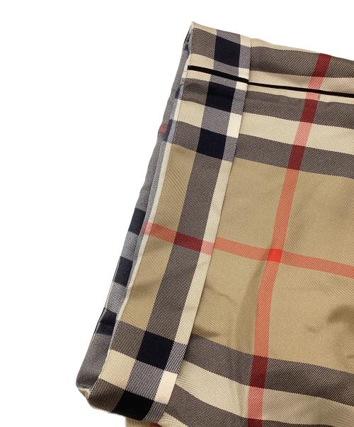 BURBERRY（バーバリー）BURBERRY (バーバリー) ノヴァチェックハーフパンツ ベージュ サイズ:IT 36の古着・服飾アイテム