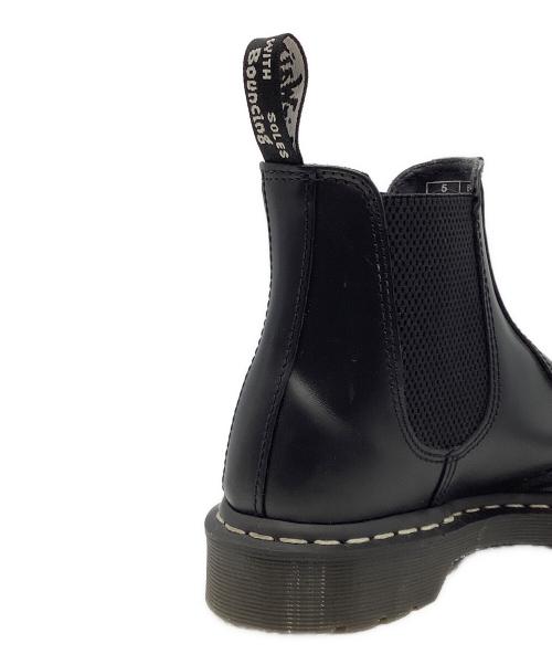 Dr.Martens（ドクターマーチン）Dr.Martens (ドクターマーチン) 2976 ホワイトステッチ チェルシーブーツ ブラック サイズ:UK5の古着・服飾アイテム