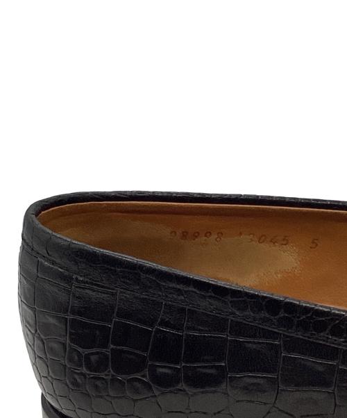 Jalan Sriwijaya（ジャランスリウァヤ）Jalan Sriwijaya (ジャランスリウァヤ) 98998 Garuda  型押しコインローファー ブラック サイズ:5の古着・服飾アイテム