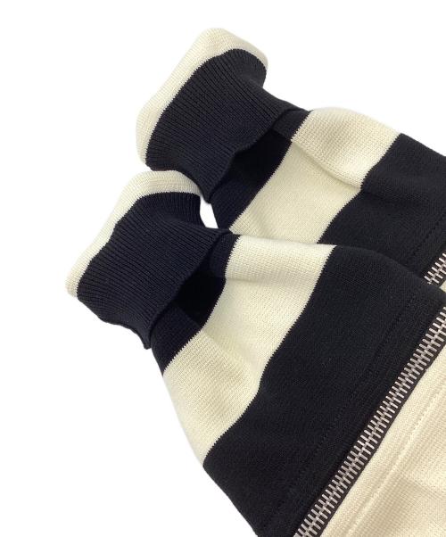 GUCCI（グッチ）GUCCI (グッチ) ワッペン付 ボーダーワンピース　731592 ブラック×ホワイト サイズ:Sの古着・服飾アイテム