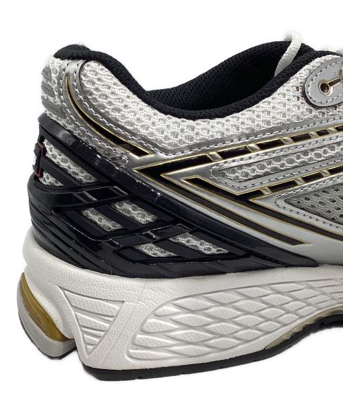 NEW BALANCE（ニューバランス）NEW BALANCE (ニューバランス) M1906RA SILVER  グレー×ホワイト サイズ:US10の古着・服飾アイテム