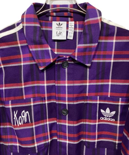 adidas（アディダス）adidas (アディダス) KORN (コーン)  JG1334　KORN FLANNEL LS MULTCO パープル サイズ:2XLの古着・服飾アイテム