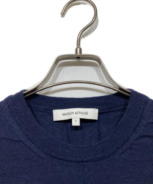 maison kitsune（メゾンキツネ）maison kitsune (メゾンキツネ) BABY FOX PATCH REGULAR KNIT　MW00816KT1036 ネイビー サイズ:Sの古着・服飾アイテム