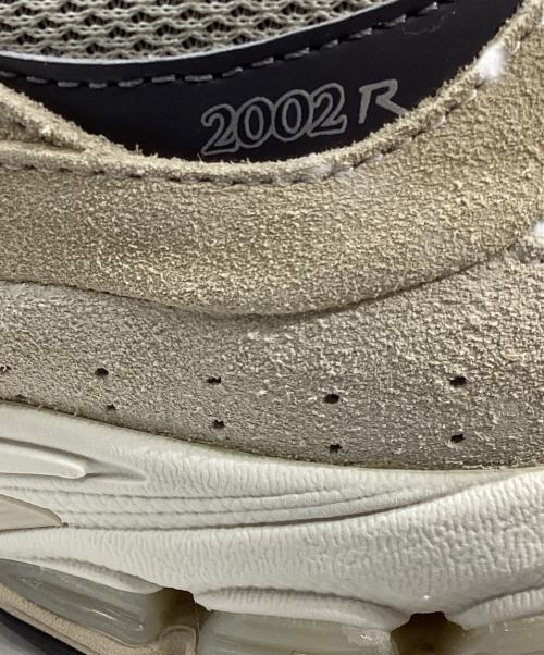 NEW BALANCE（ニューバランス）NEW BALANCE (ニューバランス) M2002RFA ローカットスニーカー ベージュ×グレー サイズ:US6.5の古着・服飾アイテム