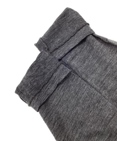 tricot COMME des GARCONS（トリココムデギャルソン）tricot COMME des GARCONS (トリココムデギャルソン) ロゴプリントニット グレー サイズ:Sの古着・服飾アイテム