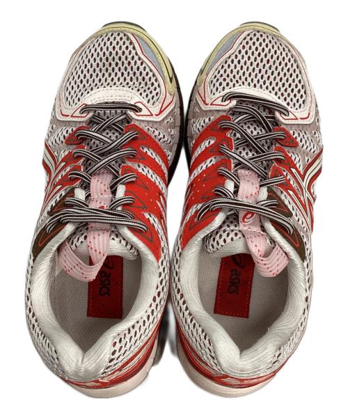 asics（アシックス）asics (アシックス) 1203A456　UB9-S GEL-KAYANO 20 レッド×ホワイト サイズ:US5の古着・服飾アイテム