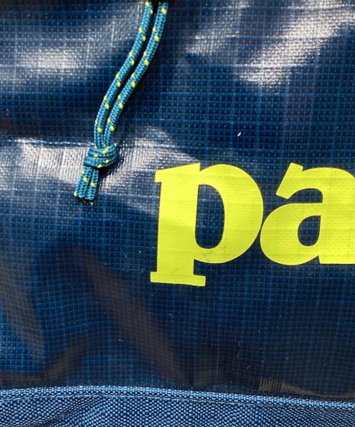Patagonia（パタゴニア）Patagonia (パタゴニア) Black Hole Duffel Bag ブルー×イエローの古着・服飾アイテム
