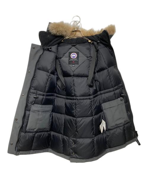 CANADA GOOSE（カナダグース）CANADA GOOSE (カナダグース) VICTORIA PARKA ヴィクトリアパーカ グレー サイズ:2XSの古着・服飾アイテム