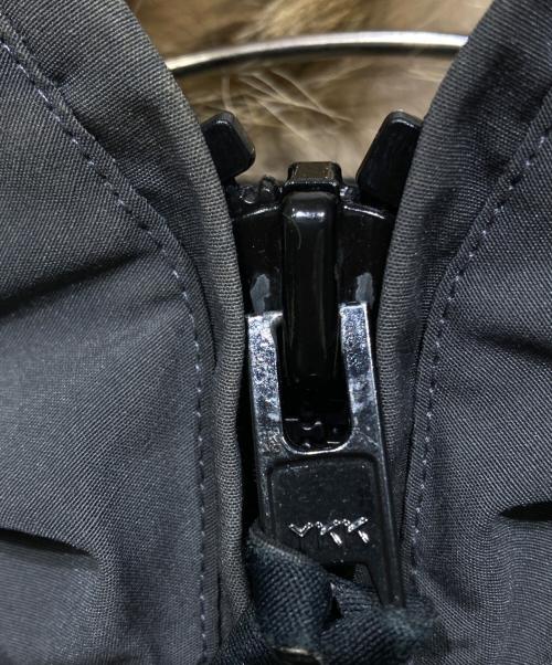 CANADA GOOSE（カナダグース）CANADA GOOSE (カナダグース) VICTORIA PARKA ヴィクトリアパーカ グレー サイズ:2XSの古着・服飾アイテム