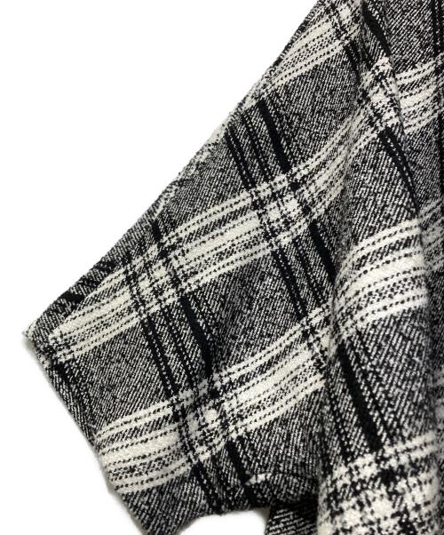 BAUM UND PFERDGARTEN（バウムウンドヘルガーデン）BAUM UND PFERDGARTEN (バウムウンドヘルガーデン) チェックワイドコート ホワイト×ブラック サイズ:34の古着・服飾アイテム