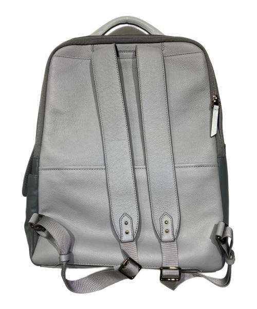 TUMI（トゥミ）TUMI (トゥミ) GEMMA BACKPACK グレーの古着・服飾アイテム