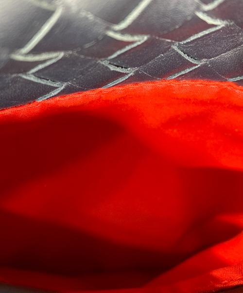 BOTTEGA VENETA（ボッテガベネタ）BOTTEGA VENETA (ボッテガベネタ) イントレチャート ショルダーバッグ ネイビーの古着・服飾アイテム