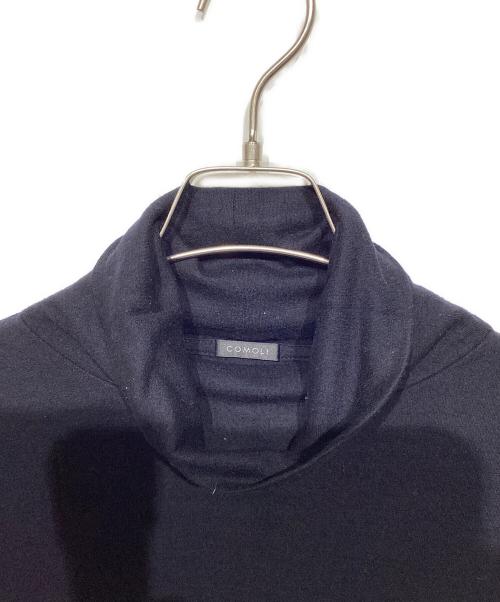 COMOLI（コモリ）COMOLI (コモリ) Y03-05006　ウール天竺 長袖タートルネック ネイビー サイズ:2の古着・服飾アイテム