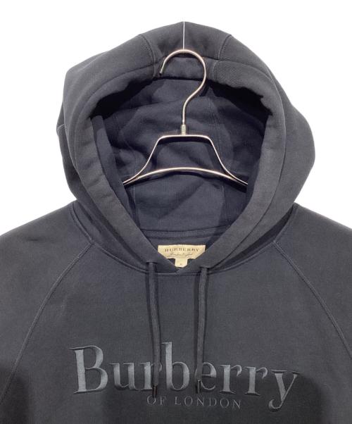 BURBERRY（バーバリー）BURBERRY (バーバリー) エンブロイダリーロゴ プルオーバーパーカー ブラック サイズ:Mの古着・服飾アイテム