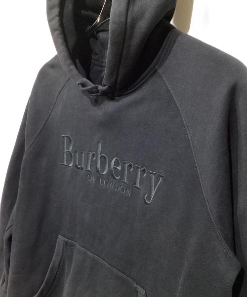 BURBERRY（バーバリー）BURBERRY (バーバリー) エンブロイダリーロゴ プルオーバーパーカー ブラック サイズ:Mの古着・服飾アイテム