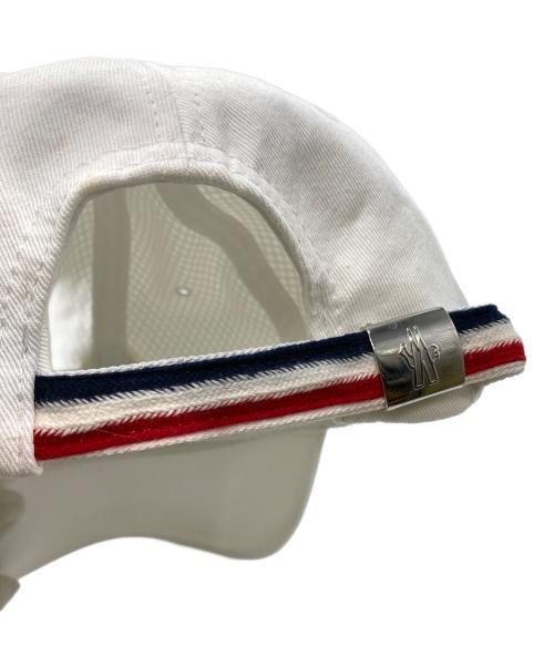MONCLER（モンクレール）MONCLER (モンクレール) BERRETTO BASEBALL キャップ ホワイトの古着・服飾アイテム