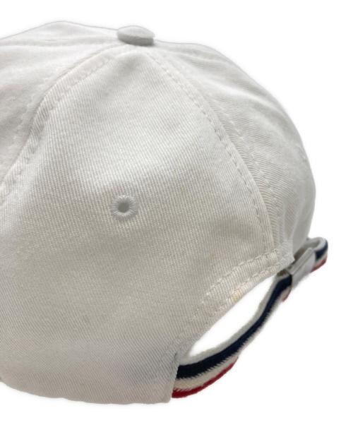MONCLER（モンクレール）MONCLER (モンクレール) BERRETTO BASEBALL キャップ ホワイトの古着・服飾アイテム