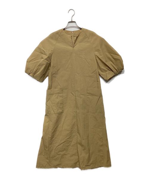 INED（イネド）INED (イネド) 三尋木奈保コラボ　ランタンスリーブワンピース　7152121013 ベージュ サイズ:9の古着・服飾アイテム