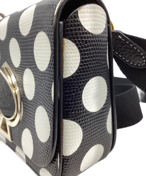 Kate Spade（ケイトスペード）Kate Spade (ケイトスペード) ツイストロック ドットショルダーバッグ ブラックの古着・服飾アイテム