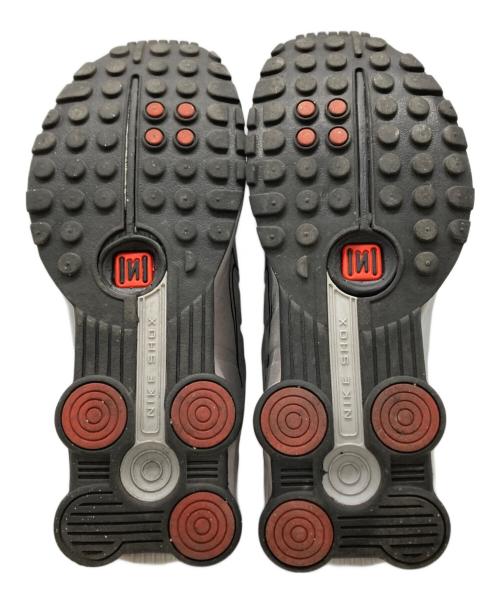 NIKE（ナイキ）NIKE (ナイキ) SHOX R4 METALLIC SILVER グレー×レッド サイズ:26の古着・服飾アイテム