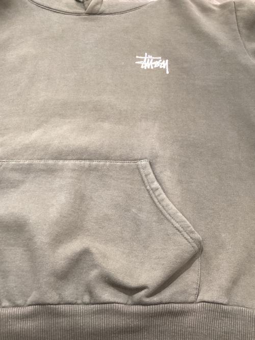 stussy（ステューシー）stussy (ステューシー) 90ｓ WORLD TOURプルオーバーパーカー オリーブ サイズ:Lの古着・服飾アイテム
