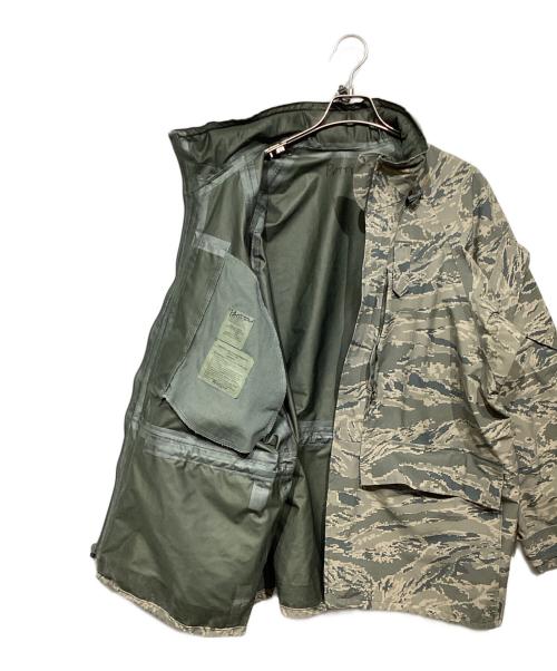 US ARMY（ユーエスアーミー）US ARMY (ユーエスアーミー) APECS PARKA グレー×オリーブ サイズ:LARGE/REGULARの古着・服飾アイテム