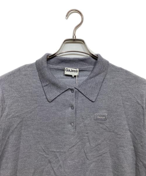 gajess（ガジェス）gajess (ガジェス) Kanon Logo Polo Knit グレー サイズ:Mの古着・服飾アイテム