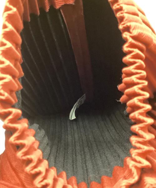 HOMME PLISSE ISSEY MIYAKE（オム プリッセ イッセイ ミヤケ）HOMME PLISSE ISSEY MIYAKE (オム プリッセ イッセイ ミヤケ) POCKET CROSSBODY BAG ブラウンの古着・服飾アイテム