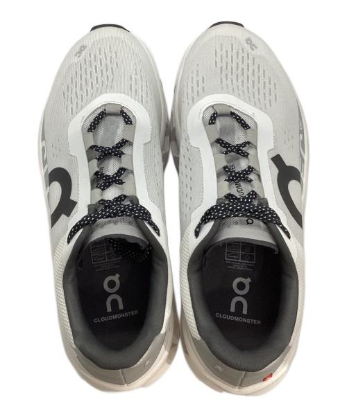 on（オン）on (オン) 61.98434　CLOUDMONSTER　クラウドモンスター ホワイト×グレー サイズ:US　M8.5の古着・服飾アイテム