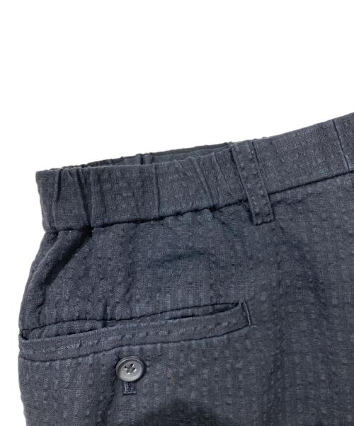 ISSEY MIYAKE MEN（イッセイミヤケメン）ISSEY MIYAKE MEN (イッセイミヤケメン) シアサッカーパンツ　ME61FF134 ブラック サイズ:3の古着・服飾アイテム