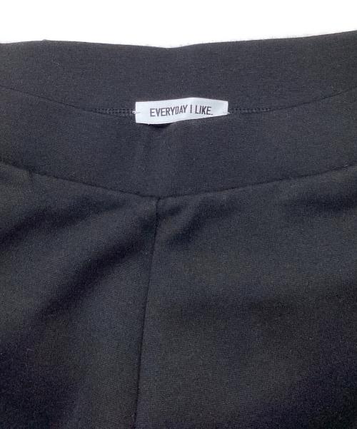 EVERYDAY I LIKE.（エヴリデイ アイ ライク）EVERYDAY I LIKE. (エヴリデイ アイ ライク) Director パンツ25030500816010 ブラック サイズ:34の古着・服飾アイテム