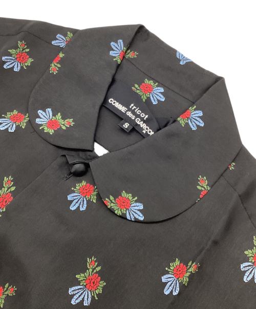 tricot COMME des GARCONS（トリココムデギャルソン）tricot COMME des GARCONS (トリココムデギャルソン) ラウンドカラー 花柄ブラウス　TB-B004 ブラック サイズ:Sの古着・服飾アイテム