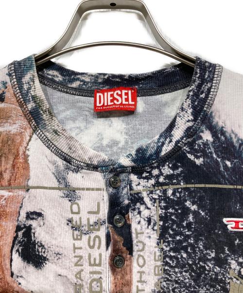 DIESEL（ディーゼル）DIESEL (ディーゼル) プラネットカモ ヘンリーネックカットソー マルチカラー サイズ:XSの古着・服飾アイテム