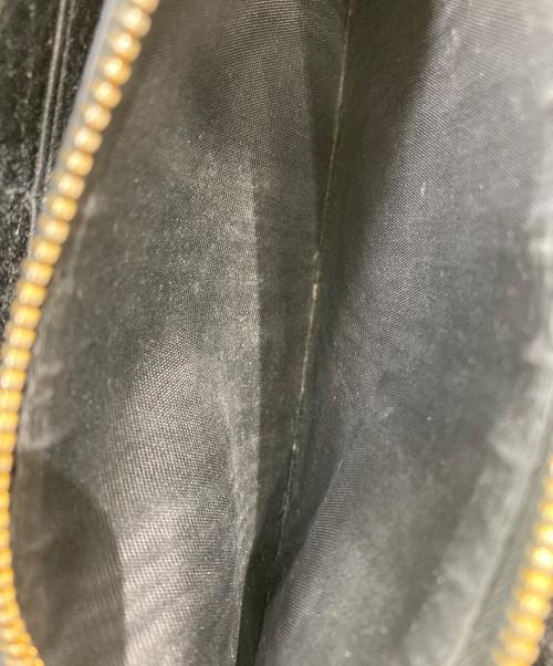 PRADA（プラダ）PRADA (プラダ) ラウンドファスナー財布 ブラックの古着・服飾アイテム