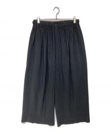 HOMME PLISSE ISSEY MIYAKE（オム プリッセ イッセイ ミヤケ）の古着「プリーツワイドパンツ」｜ブラック