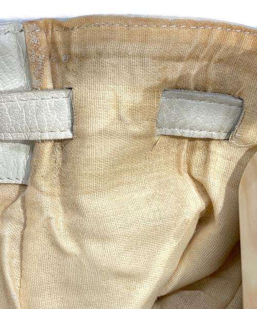 Jean Paul GAULTIER（ジャンポールゴルチェ）Jean Paul GAULTIER (ジャンポールゴルチェ) マルチウェイ ショルダーバッグ ホワイトの古着・服飾アイテム