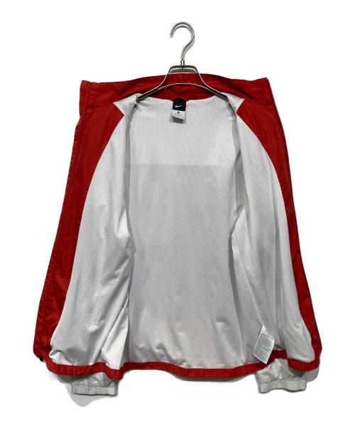 NIKE（ナイキ）NIKE (ナイキ) ナイロンジャケット レッド×ホワイト サイズ:Mの古着・服飾アイテム