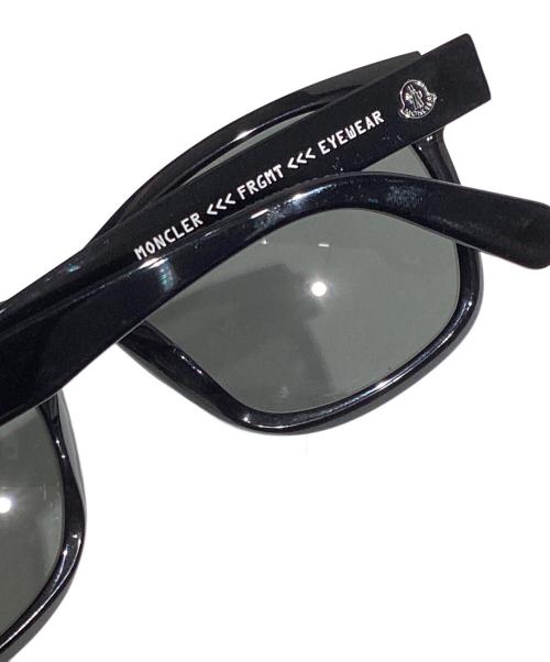 MONCLER（モンクレール）MONCLER (モンクレール) FRAGMENT DESIGN (フラグメントデザイン) スクエア型 サングラス ブラック サイズ:55□20-145の古着・服飾アイテム