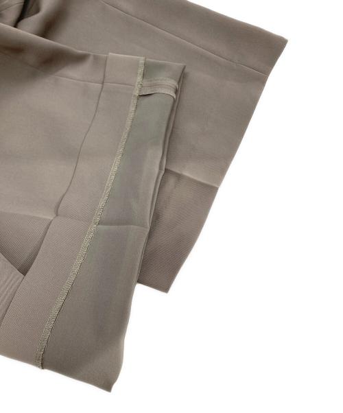 1er Arrondissement（プルミエ アロンディスモン）1er Arrondissement (プルミエ アロンディスモン) ワンタックストレートワイドパンツ オリーブ サイズ:36の古着・服飾アイテム