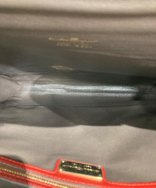 Salvatore Ferragamo（サルヴァトーレ フェラガモ）Salvatore Ferragamo (サルヴァトーレ フェラガモ) サークルハンドルトートバッグ レッドの古着・服飾アイテム