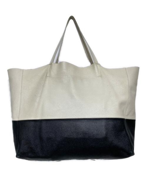 CELINE（セリーヌ）CELINE (セリーヌ) ホリゾンタルカバ ショルダーバッグ ホワイト×ブラックの古着・服飾アイテム