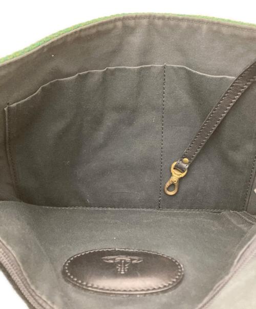 Vivienne Westwood（ヴィヴィアンウエストウッド）Vivienne Westwood (ヴィヴィアンウエストウッド) ショルダーバッグ グリーン×ブラックの古着・服飾アイテム