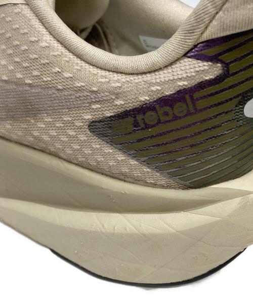 NEW BALANCE（ニューバランス）NEW BALANCE (ニューバランス) FuelCell Rebel v5 グレー×パープル サイズ:27cmの古着・服飾アイテム