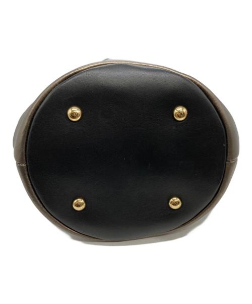 Salvatore Ferragamo（サルヴァトーレ フェラガモ）Salvatore Ferragamo (サルヴァトーレ フェラガモ) ドローストリングバッグ シルバーの古着・服飾アイテム