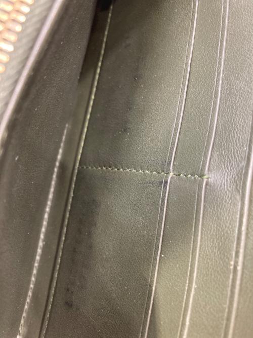 BOTTEGA VENETA（ボッテガベネタ）BOTTEGA VENETA (ボッテガベネタ) イントレチャート ラウンドファスナー財布 オリーブの古着・服飾アイテム