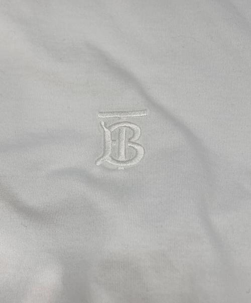 BURBERRY（バーバリー）BURBERRY (バーバリー) モノグラムモチーフ刺繍Tシャツ ホワイト サイズ:Sの古着・服飾アイテム
